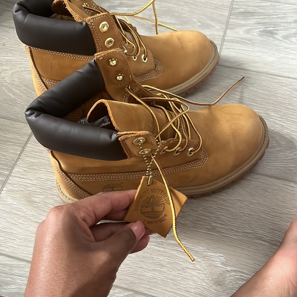 Brand new, Big Kids timberland “Construct” or “Butta” - Picture 4 of 6